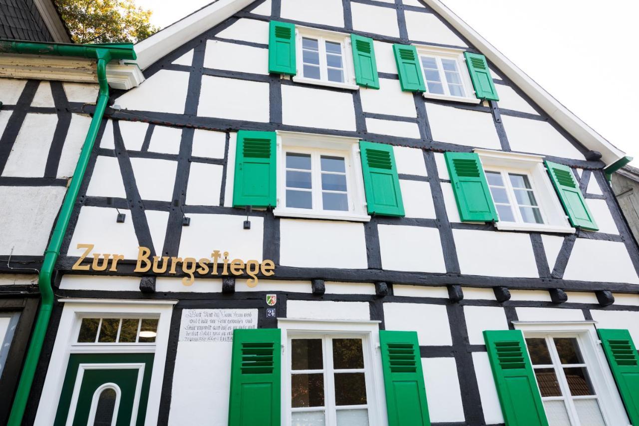 Zur Burgstiege Hotel Золинген Екстериор снимка