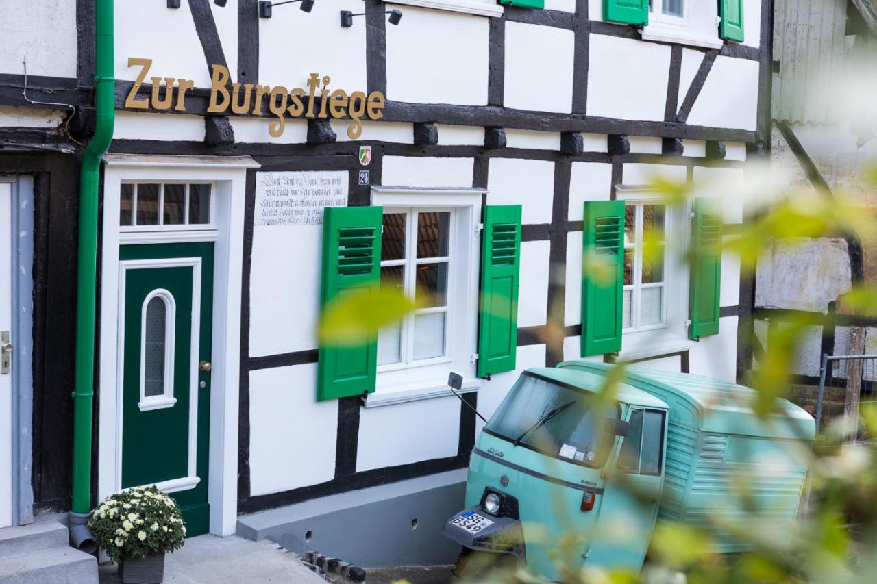 Zur Burgstiege Hotel Золинген Екстериор снимка