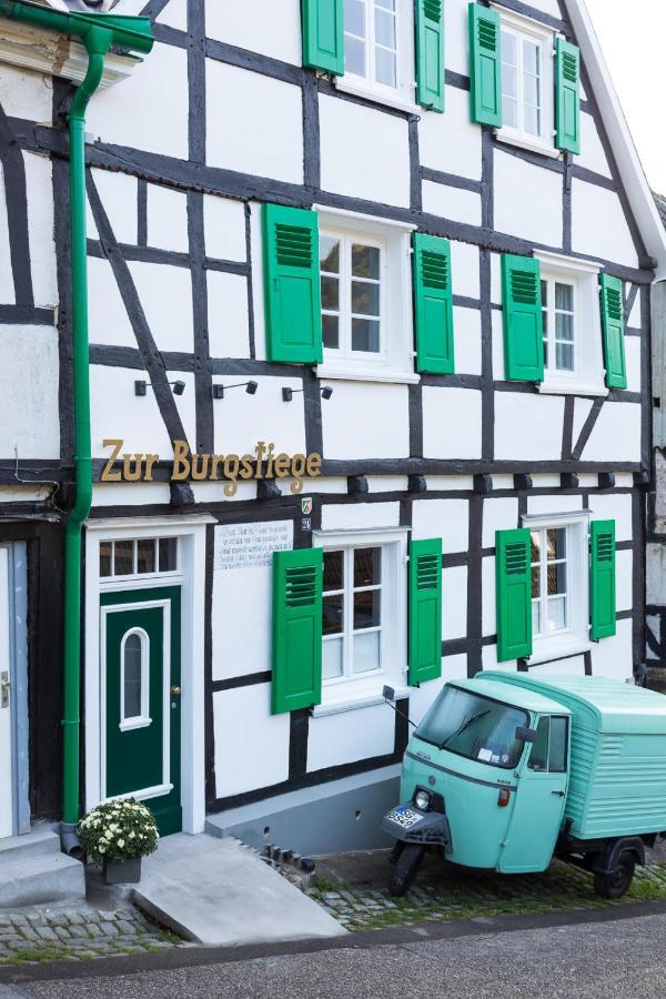 Zur Burgstiege Hotel Золинген Екстериор снимка